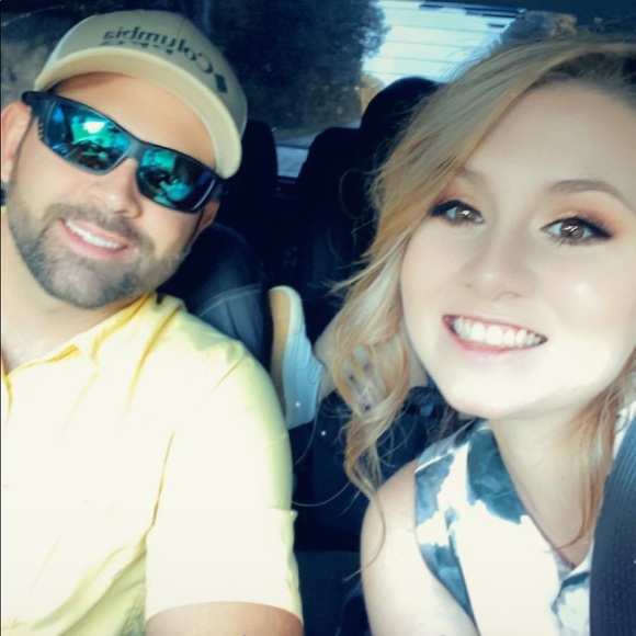 Meet your Posher, Ashton - Picture 1 of 1